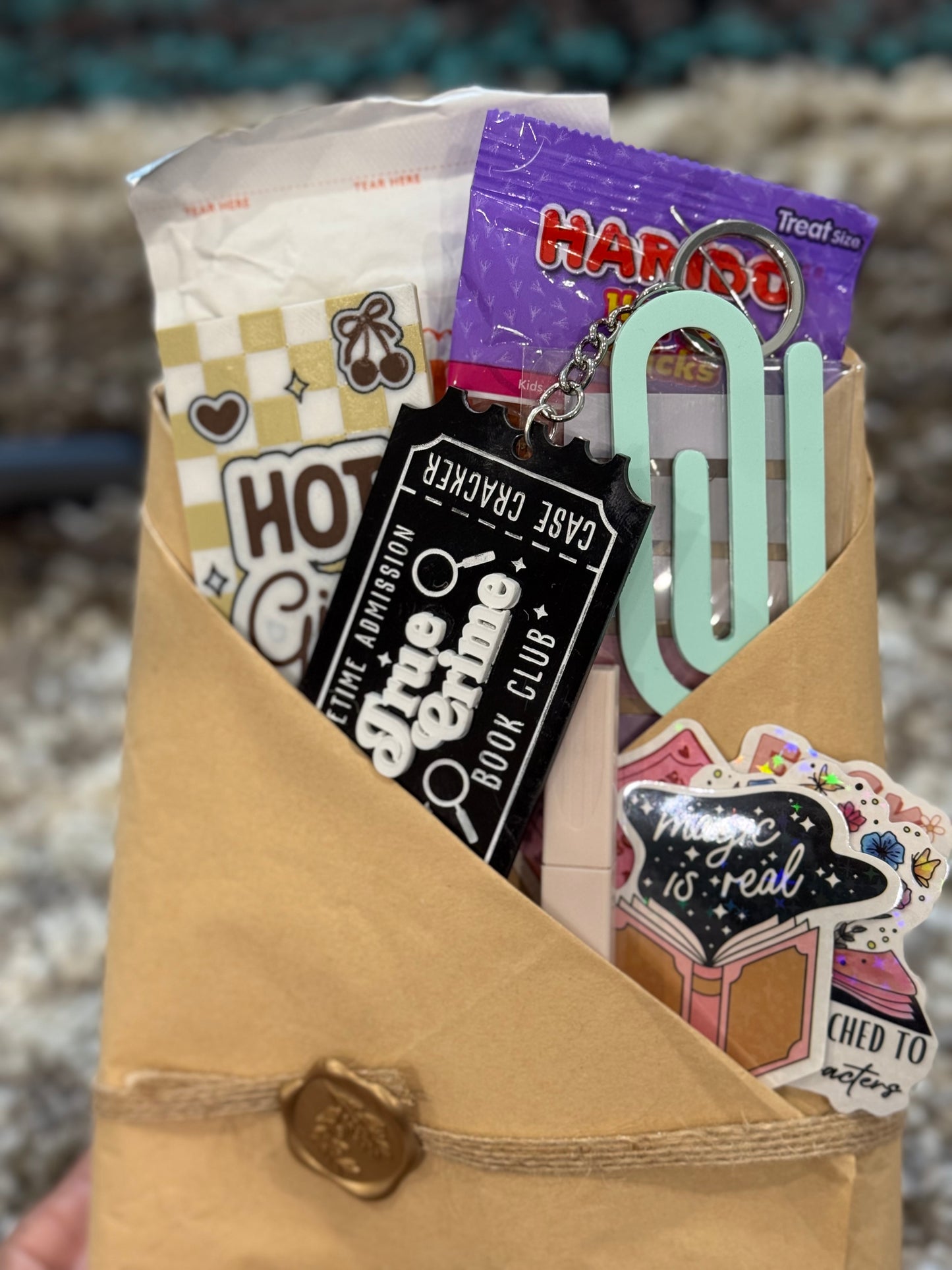 π Blind Date with a Book β Ultimate Mystery Book Gift Box