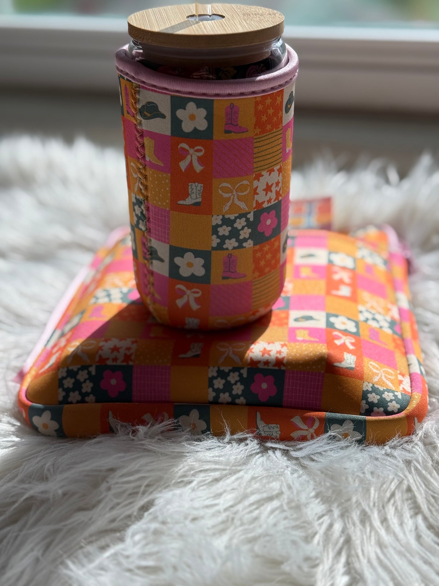 π€ Western Cowgirl Coffee Cozy β 16-18oz Reusable Sleeve for Hot & Iced Drinks