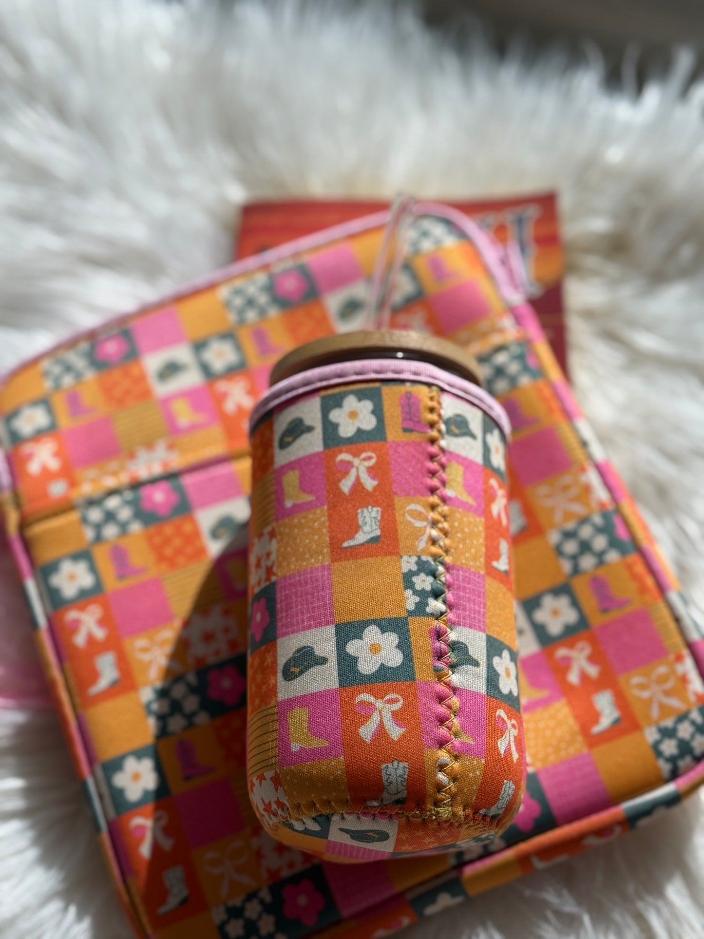 π€ Western Cowgirl Coffee Cozy β 16-18oz Reusable Sleeve for Hot & Iced Drinks